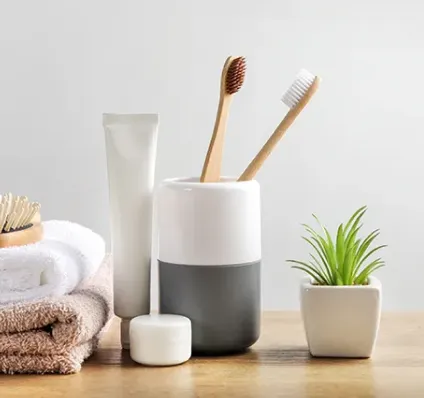 Toothbrush for dental hygiene